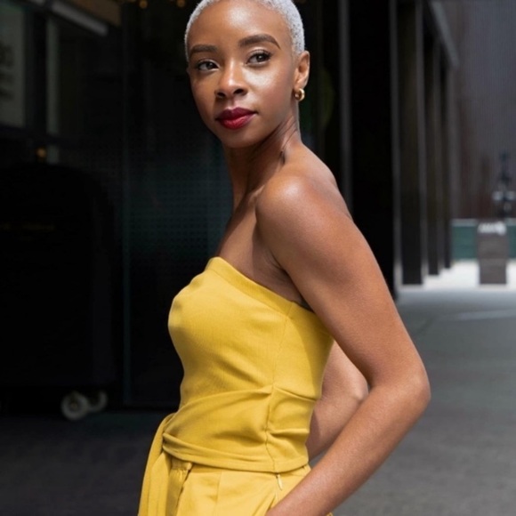 THE DROP Citronelle Bustier Wrap Around Rib Cropped Top - Picture 7 of 12